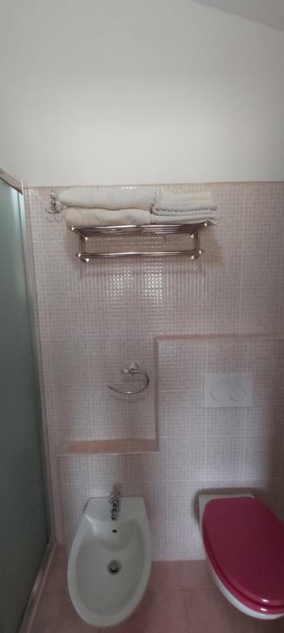 Bed & Breakfast Il Rosmarino Bosa Bagian luar foto