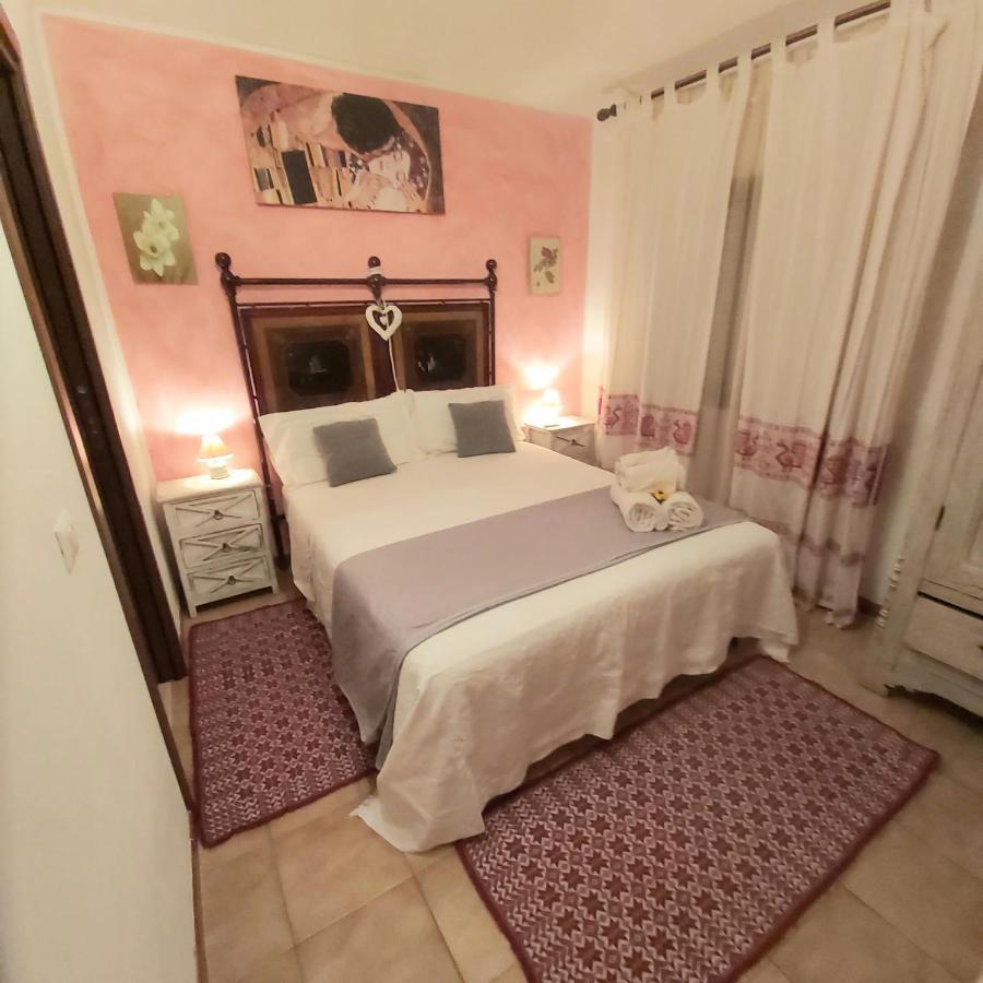 Bed & Breakfast Il Rosmarino Bosa Bagian luar foto