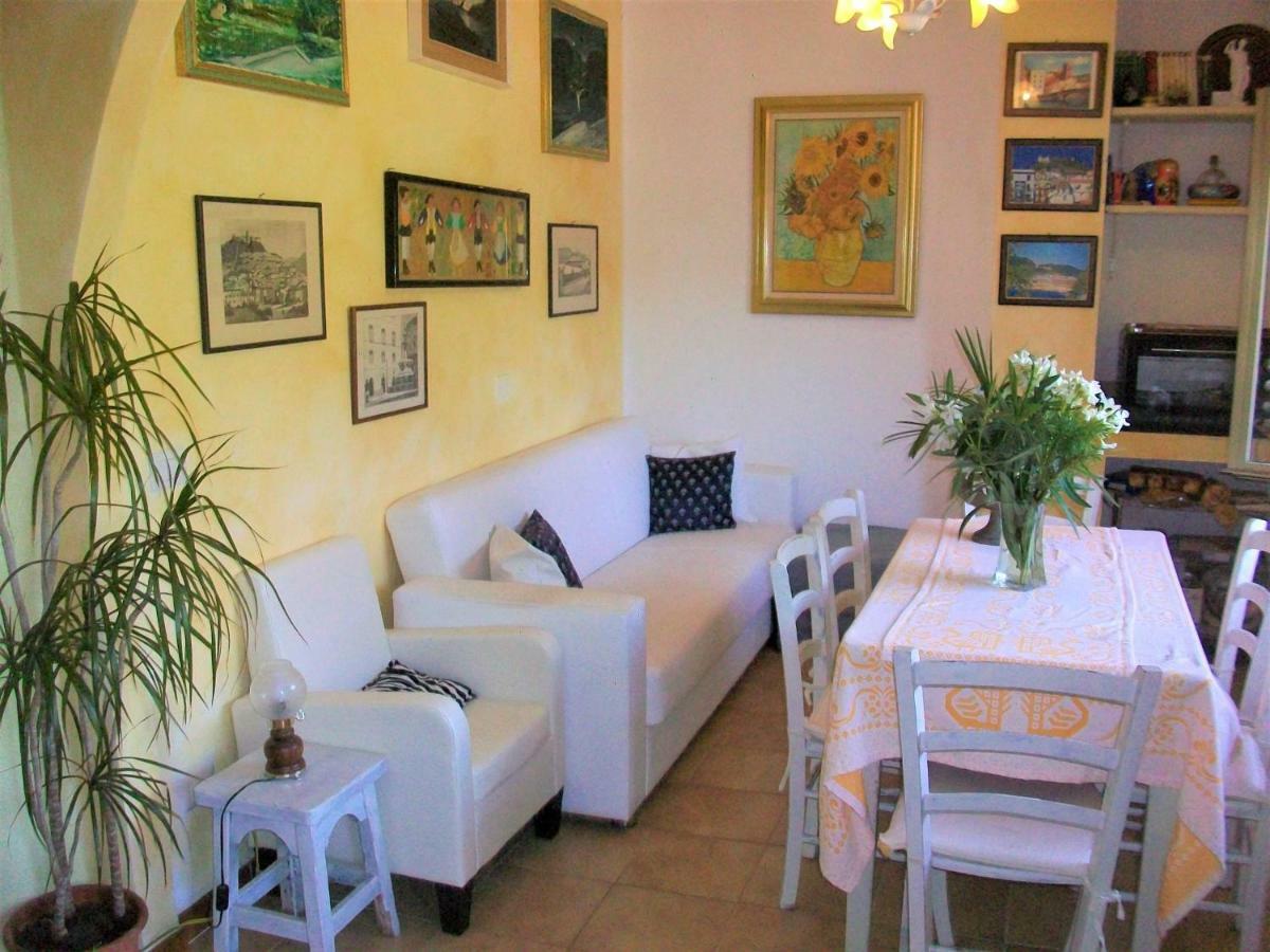 Bed & Breakfast Il Rosmarino Bosa Bagian luar foto